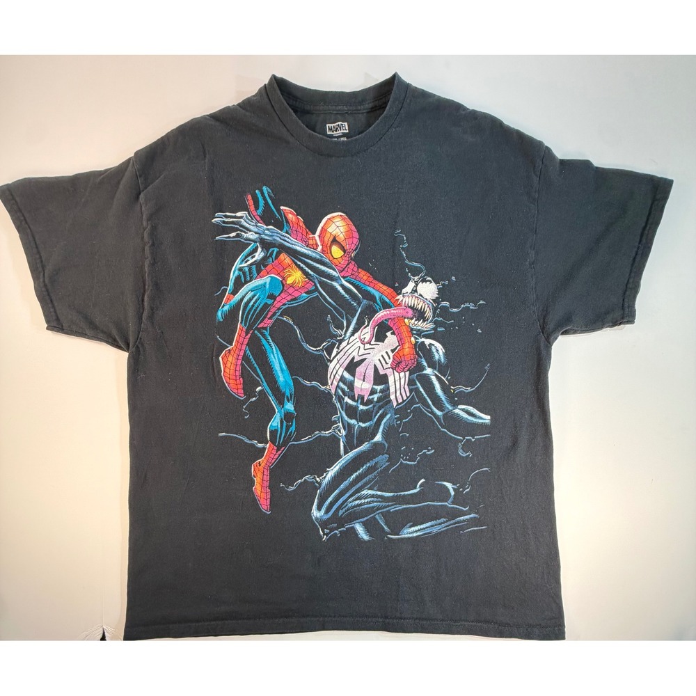 Marvel Spiderman vs Venom Graphic T-Shirt Black 2XL Double Sided Comic Tee